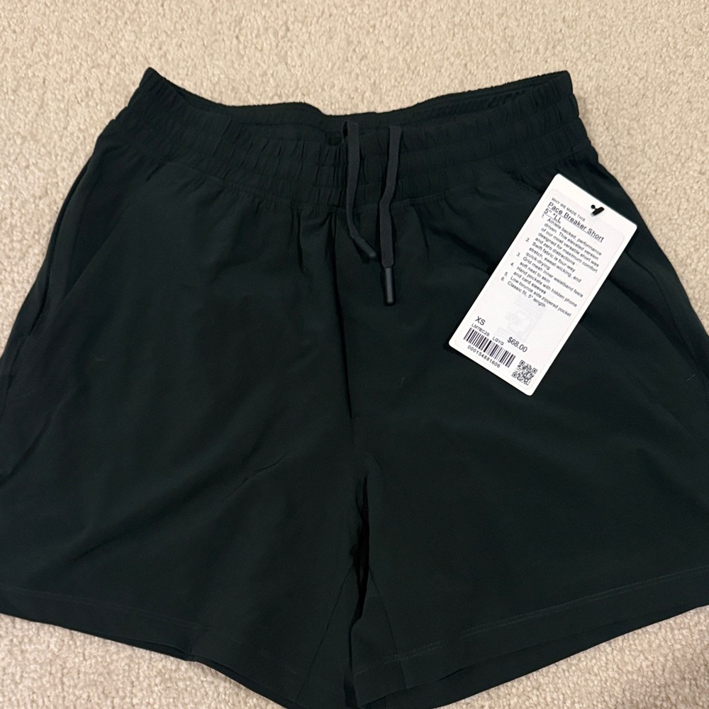 lululemon men’s XS hunter green  Athletic Shorts